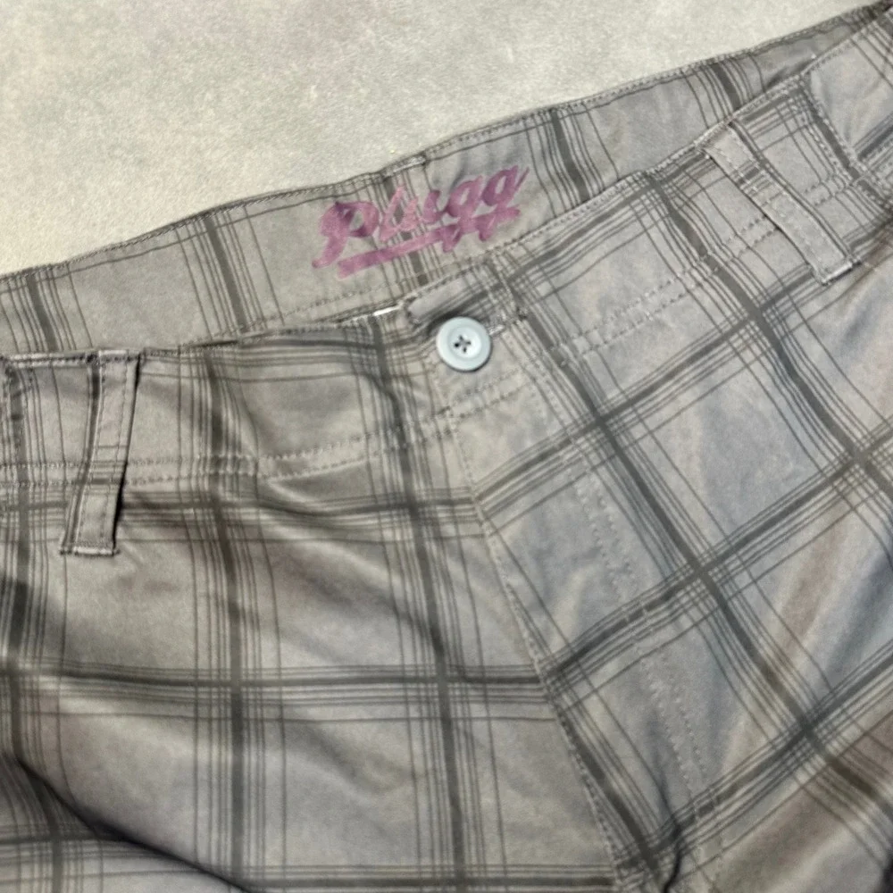 Plugg Hybrid Shorts Mens 36 Grey Plaid Stretch Quick Dry Excellent